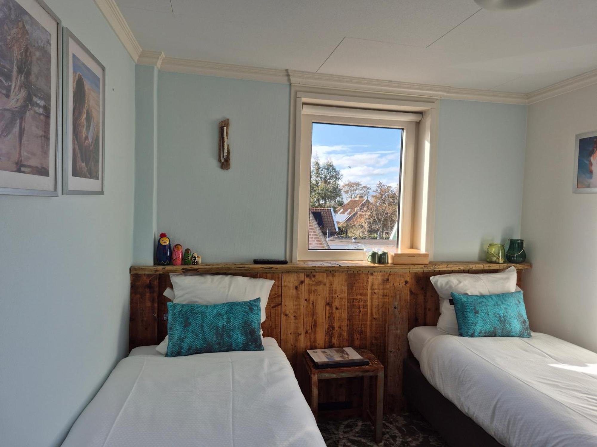 מידסלנד B&B De Wadvaarder מראה חיצוני תמונה